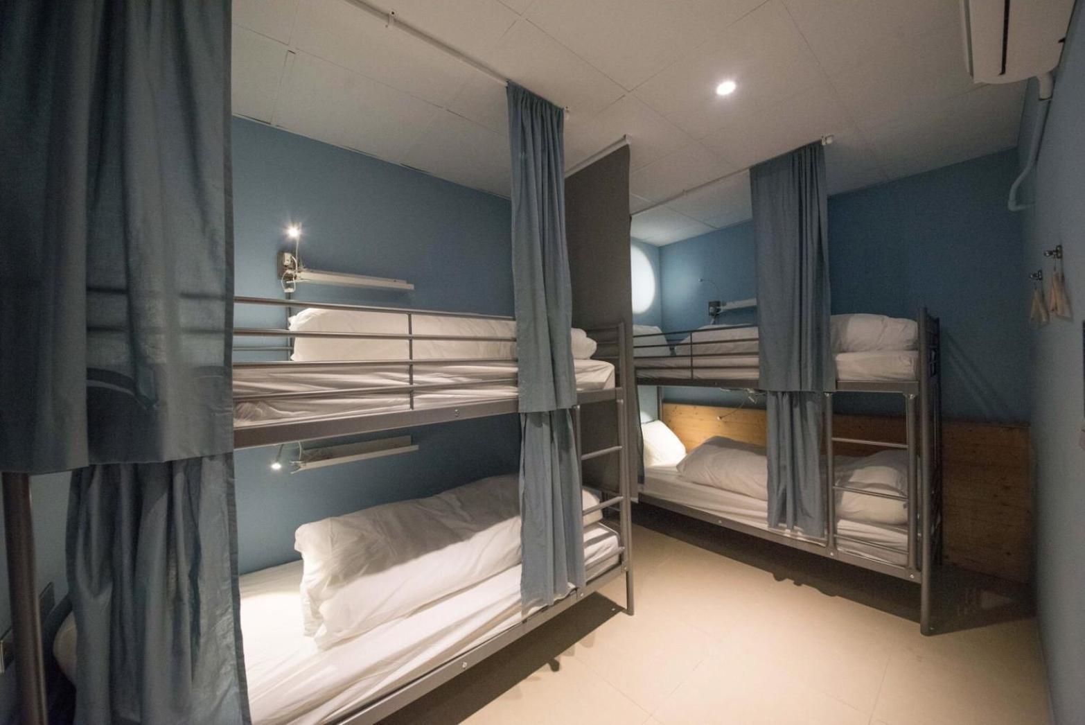 Deer Traveler Hostel Юйчи Экстерьер фото