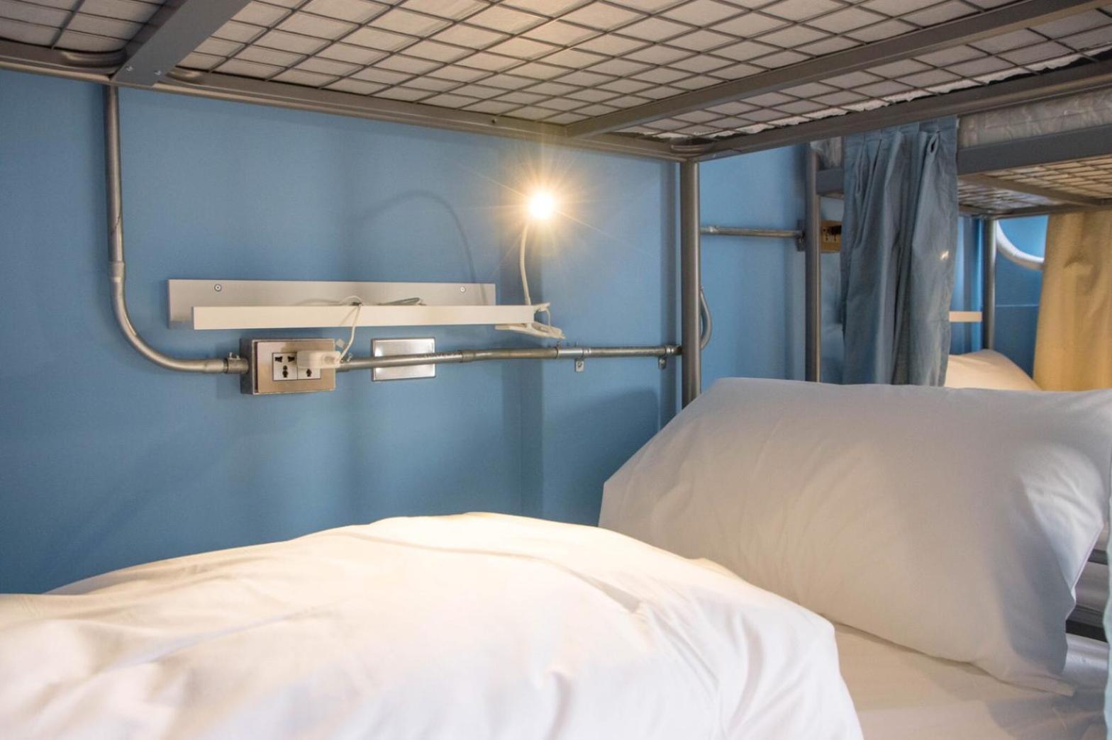 Deer Traveler Hostel Юйчи Экстерьер фото