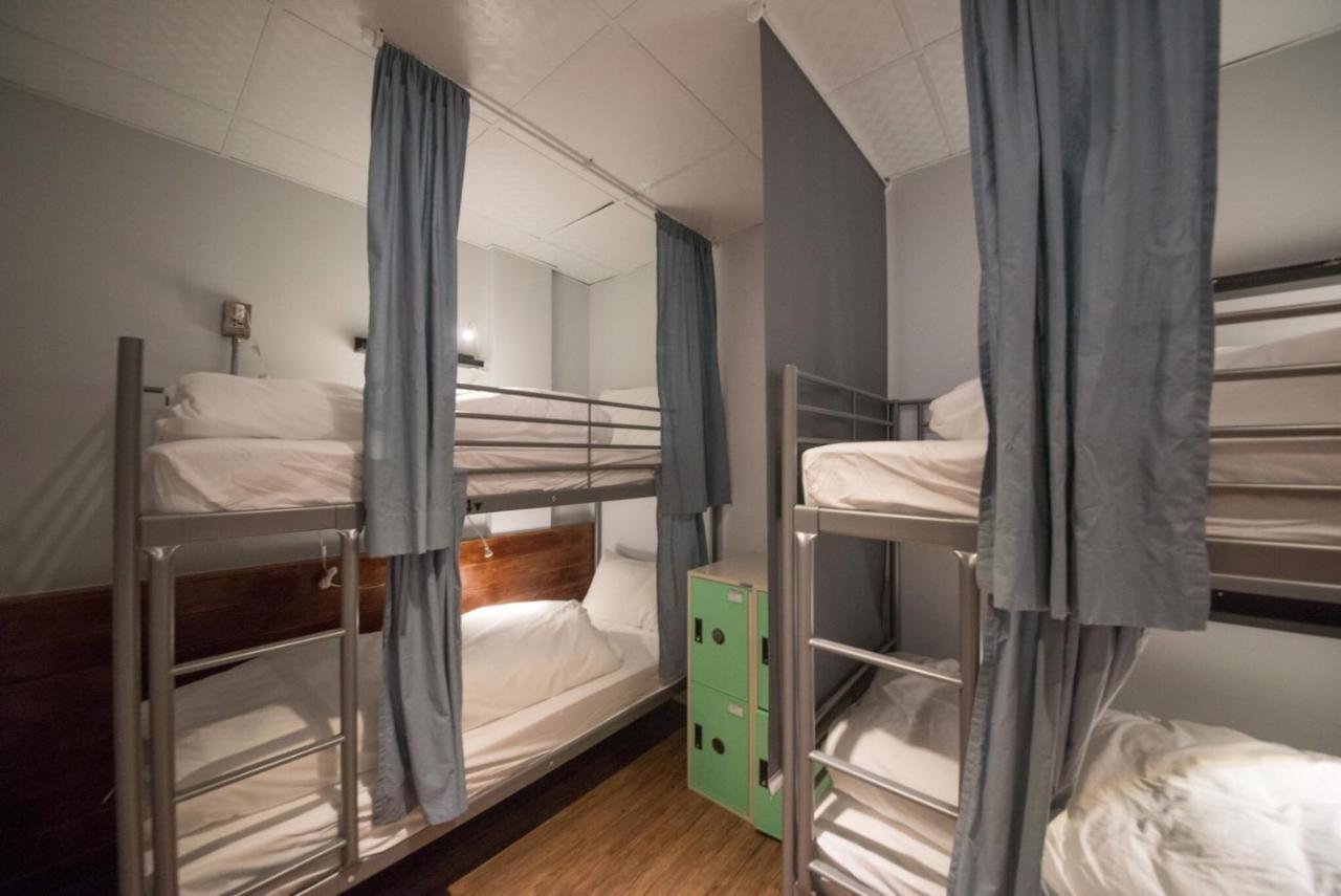 Deer Traveler Hostel Юйчи Экстерьер фото