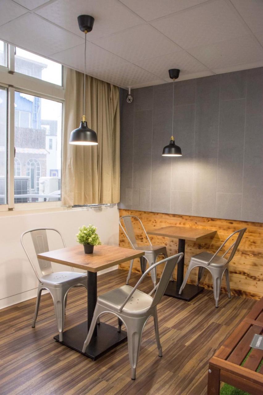 Deer Traveler Hostel Юйчи Экстерьер фото